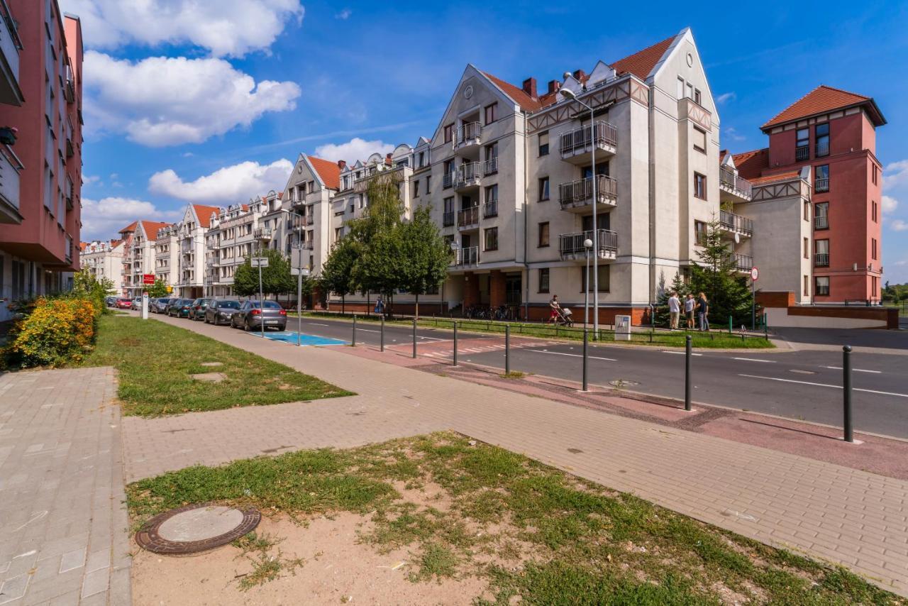 Sleepway Apartments- Szyperska พอซนาน ภายนอก รูปภาพ